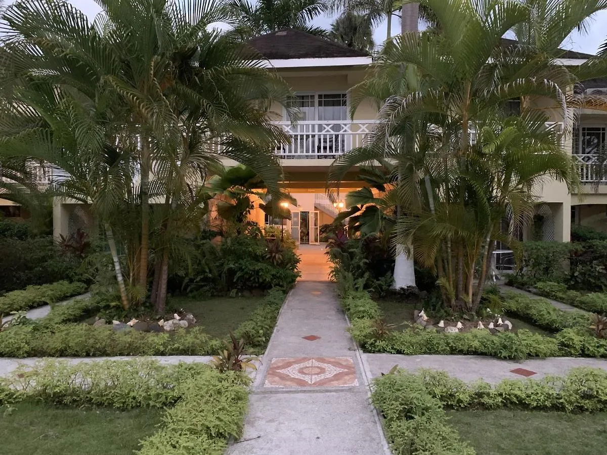 Comfy Stay In Jamaica -Enjoy 7 Miles Of White Sand Beach! Villa Νεγκρίλ